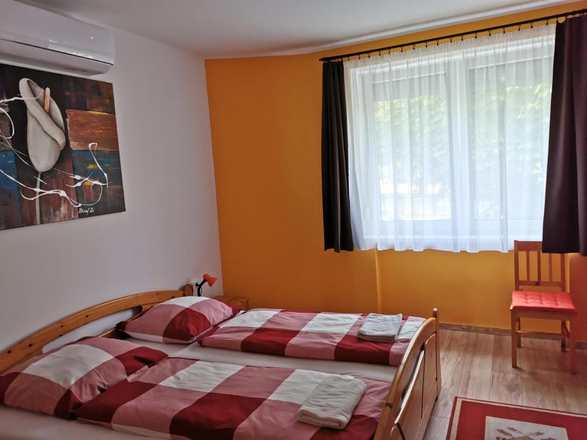 Glazer Szallas Tapolca Exteriér fotografie